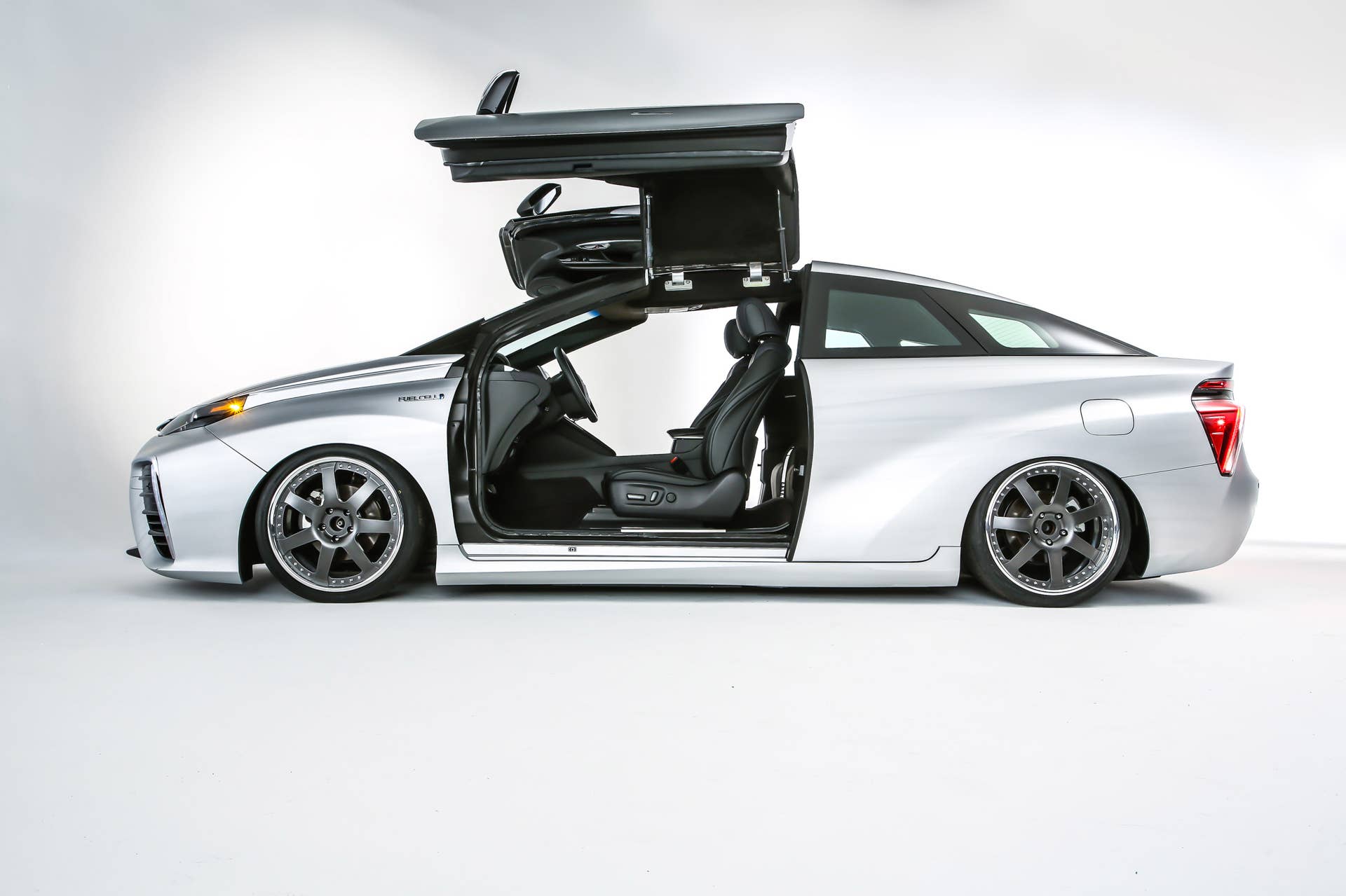 Toyota Mirai BTTF Time Machine Concept profile