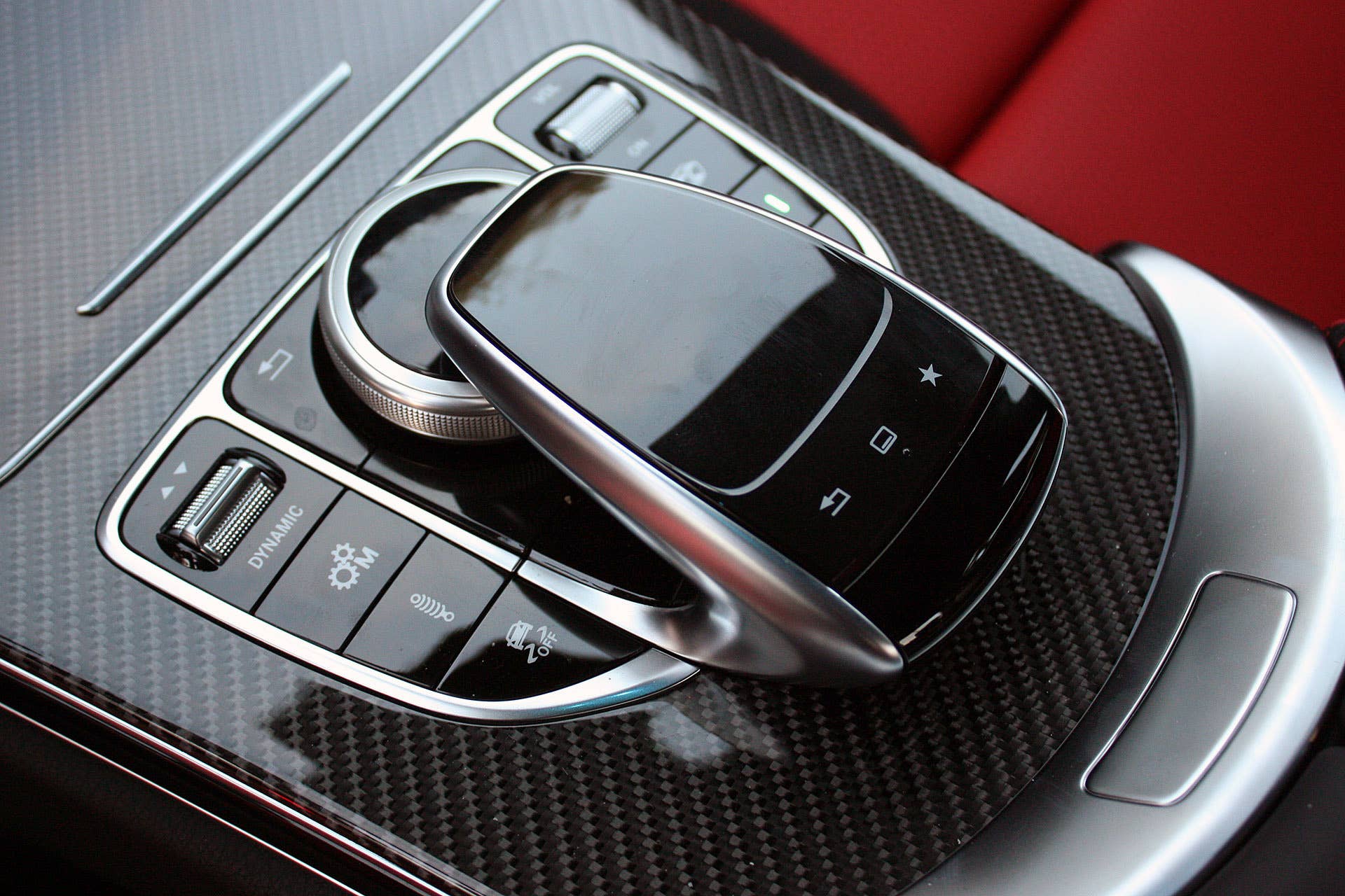 2015 Mercedes-AMG C63 S multimedia system controller