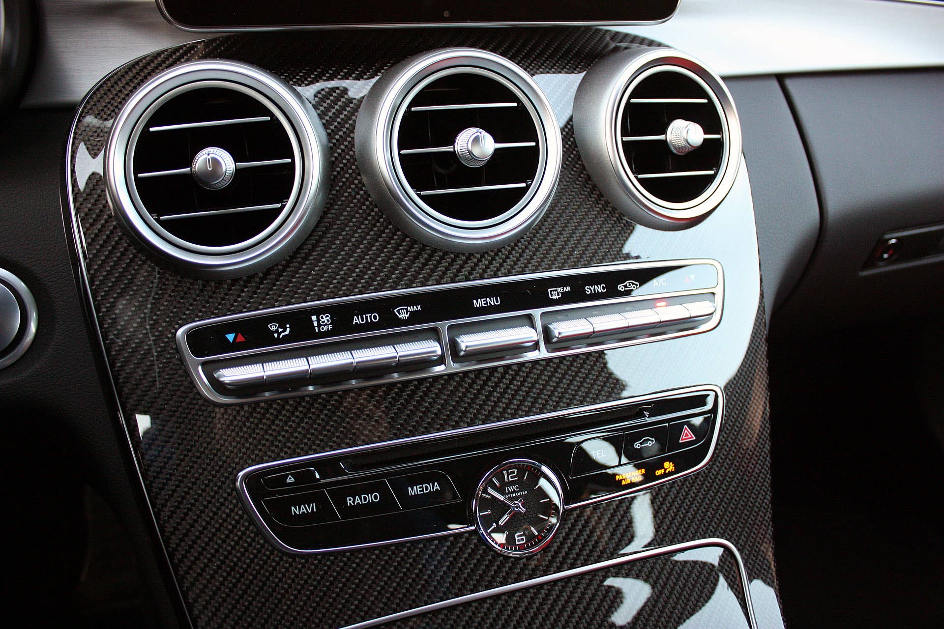 2015 Mercedes-AMG C63 S instrument panel
