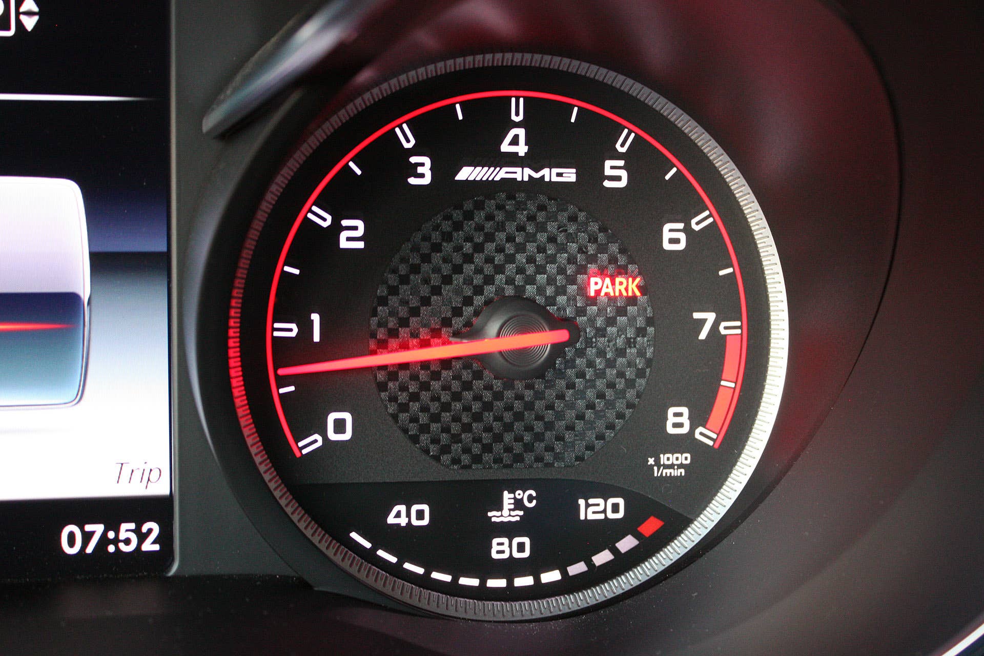 2015 Mercedes-AMG C63 S tachometer