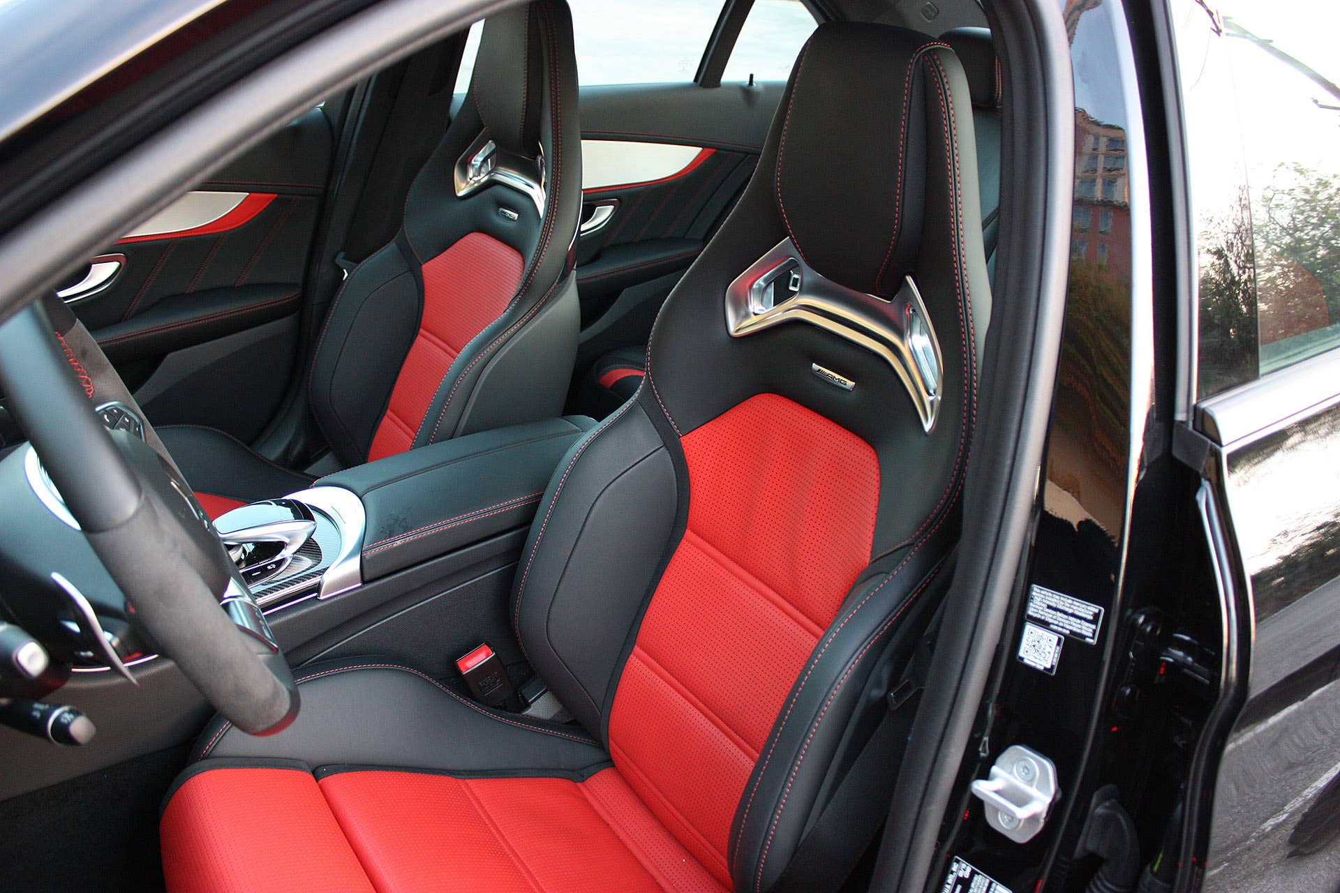 2015 Mercedes-AMG C63 S front seats
