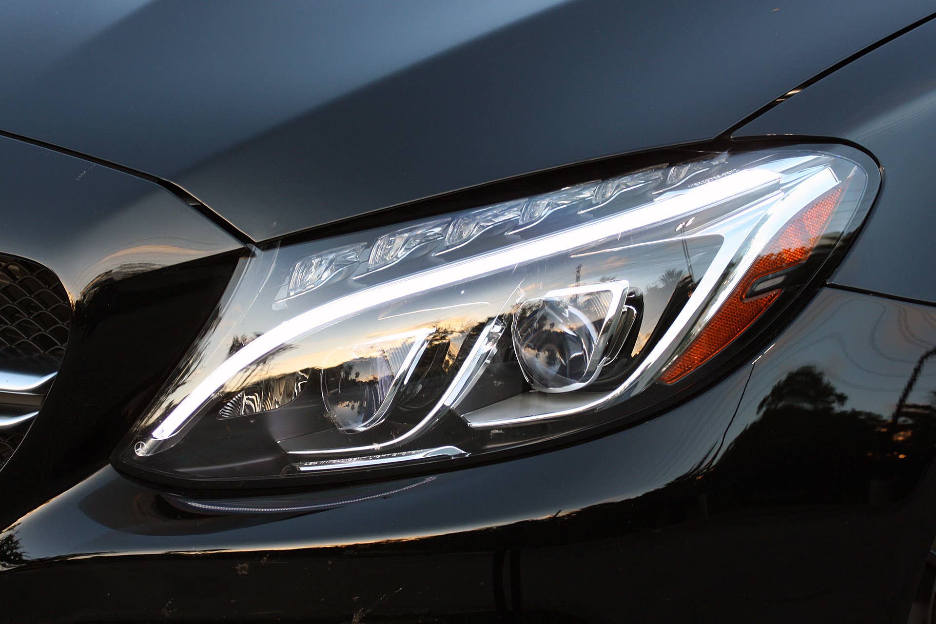 2015 Mercedes-AMG C63 S headlight