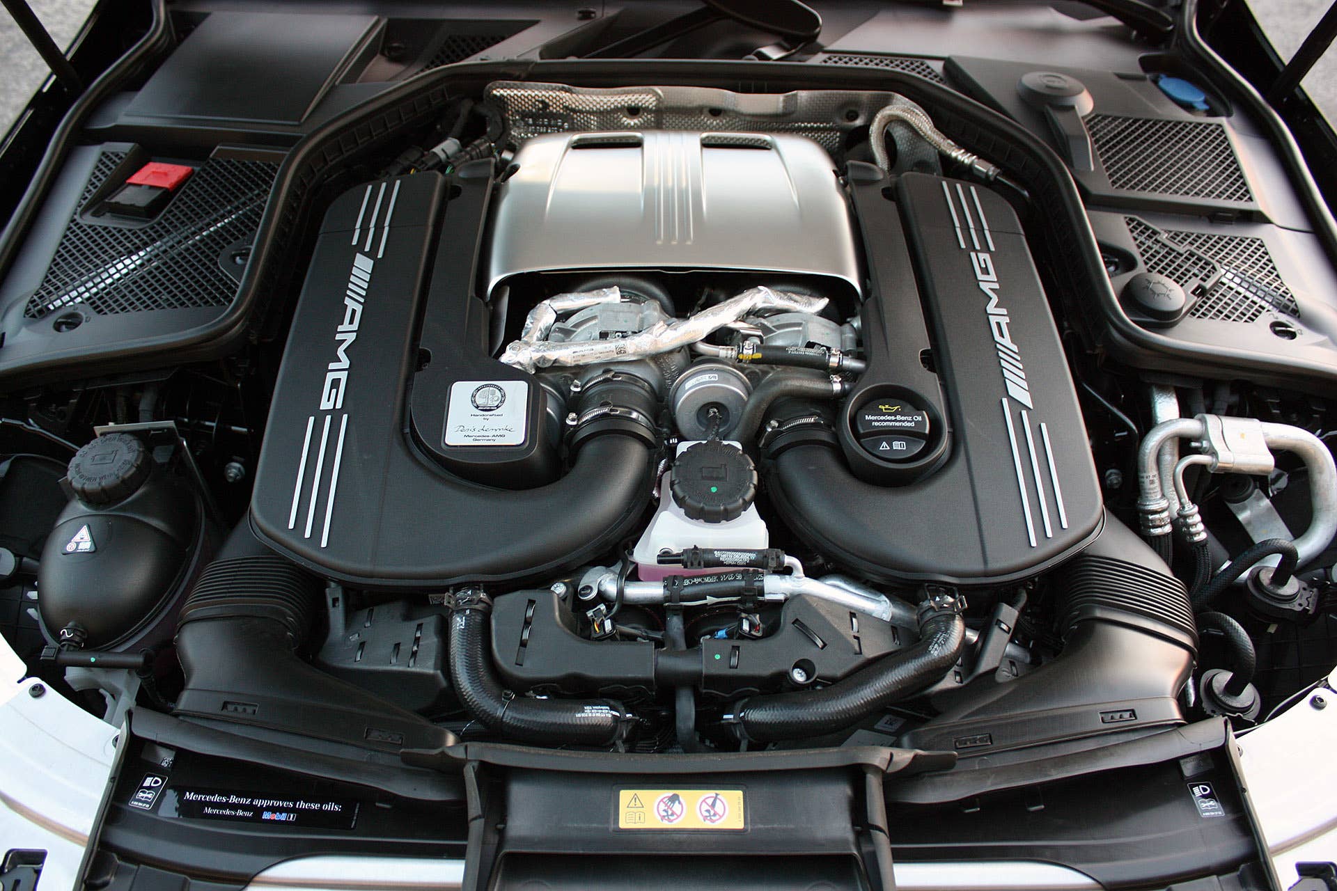 2015 Mercedes-AMG C63 S engine