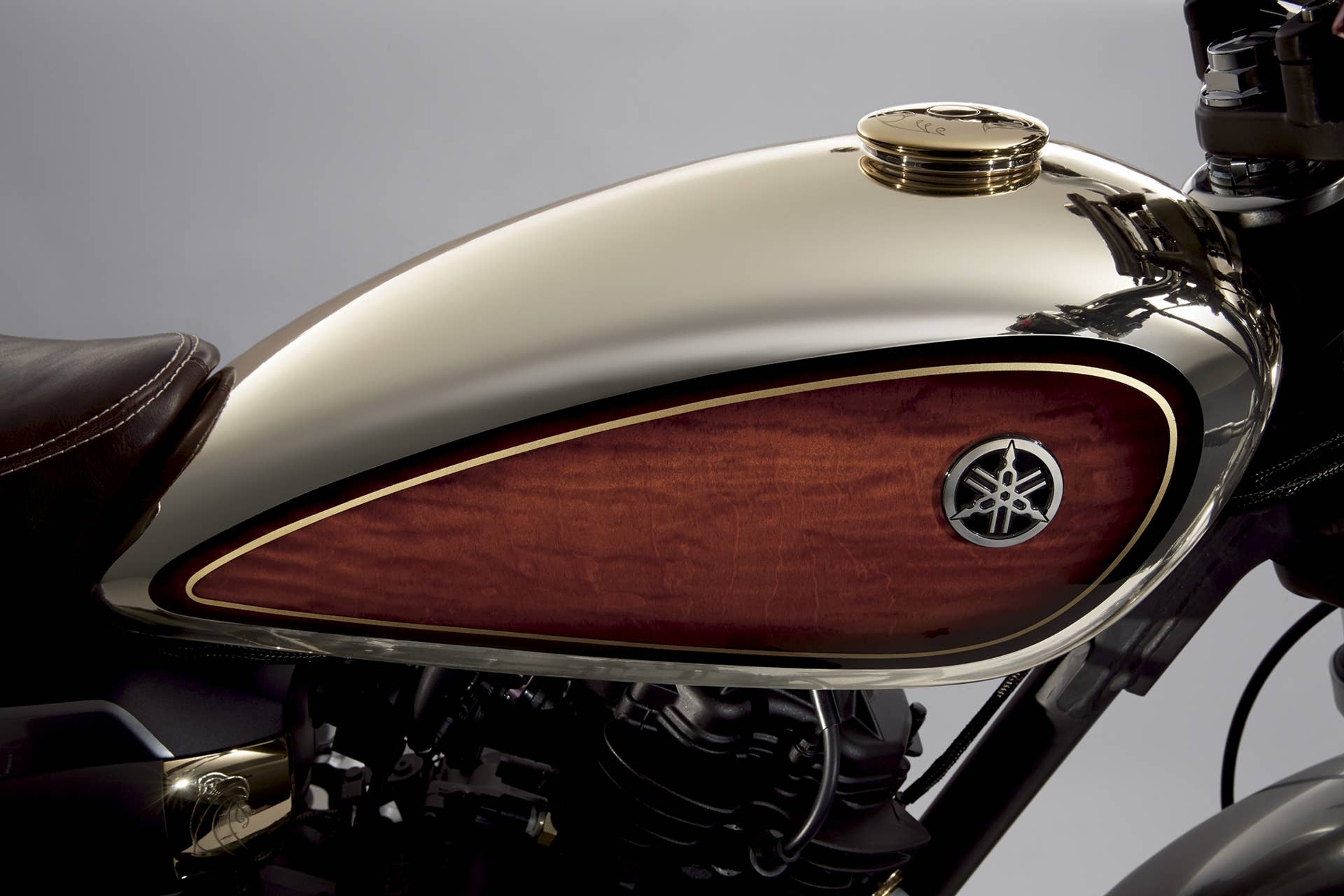 Yamaha Resonator125 tank