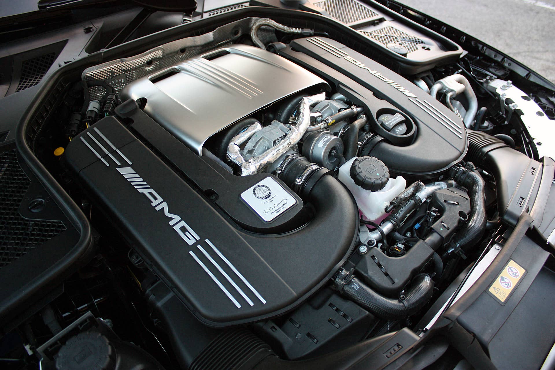 2015 Mercedes-AMG C63 S engine