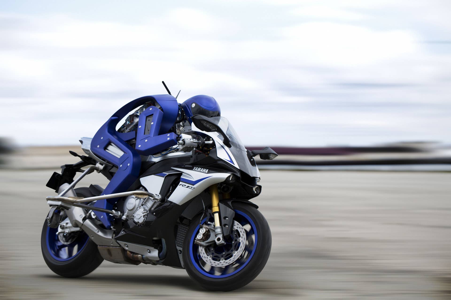 Yamaha MOTOBOT Ver.1 track