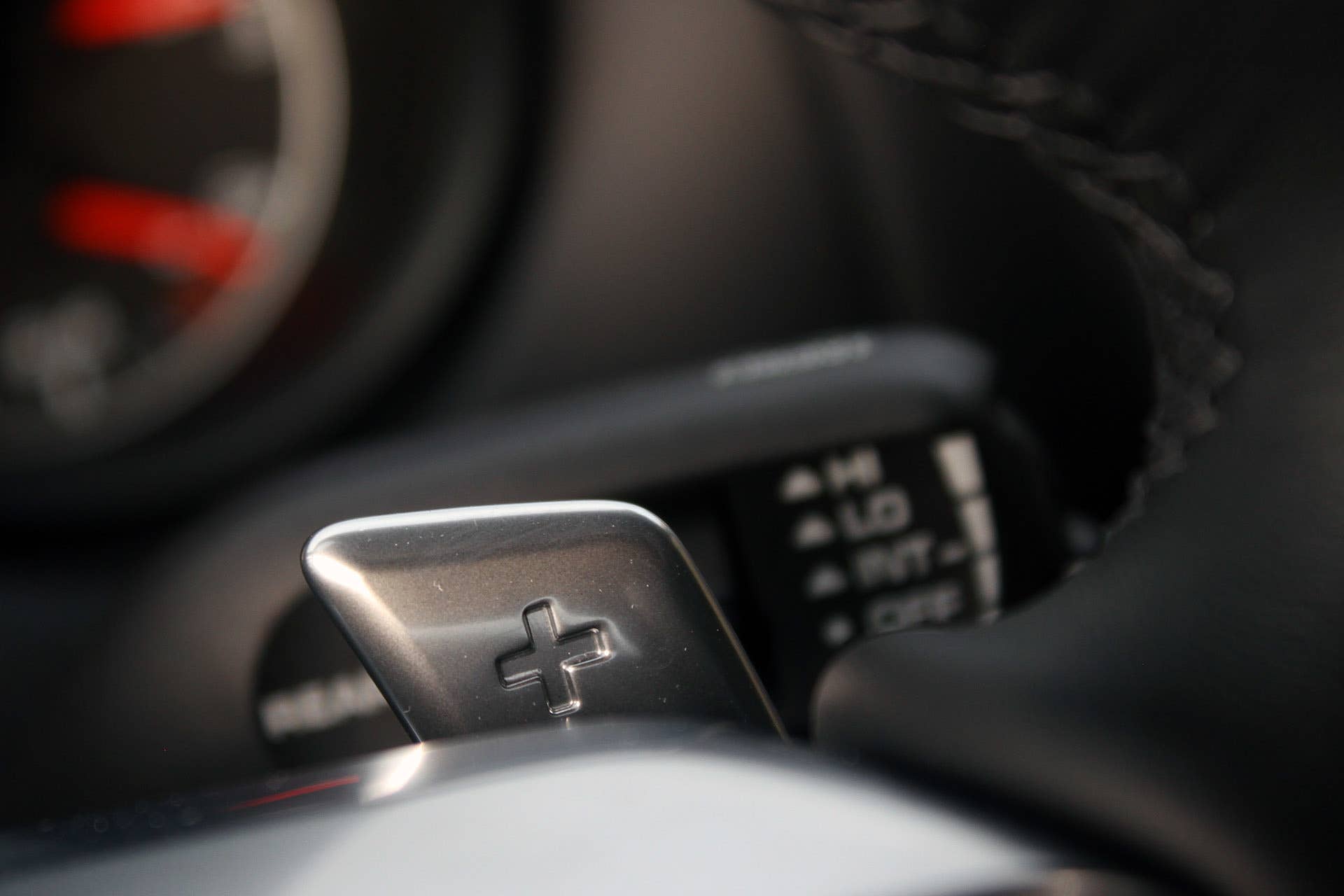 2015 Porsche Cayenne S paddle shifter