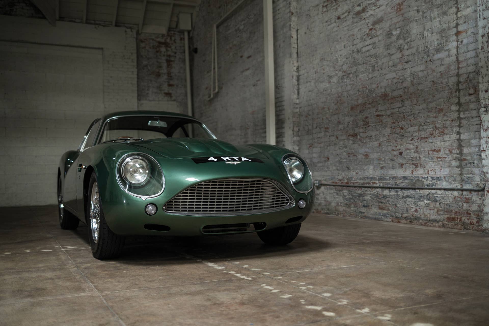 Aston Martin DB4GT Zagato front 3/4