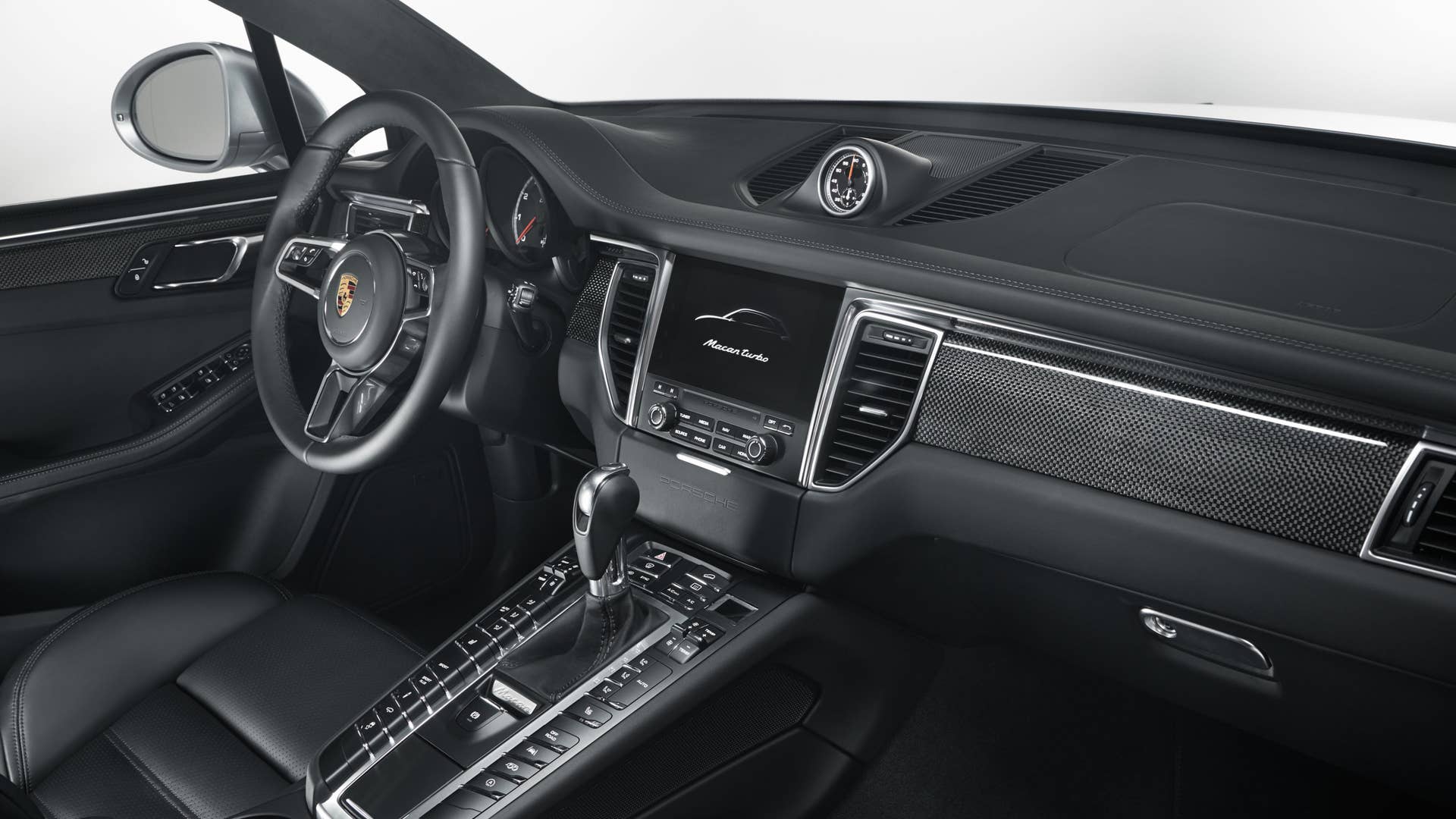 Porsche Macan Turbo with Performance Package Interior