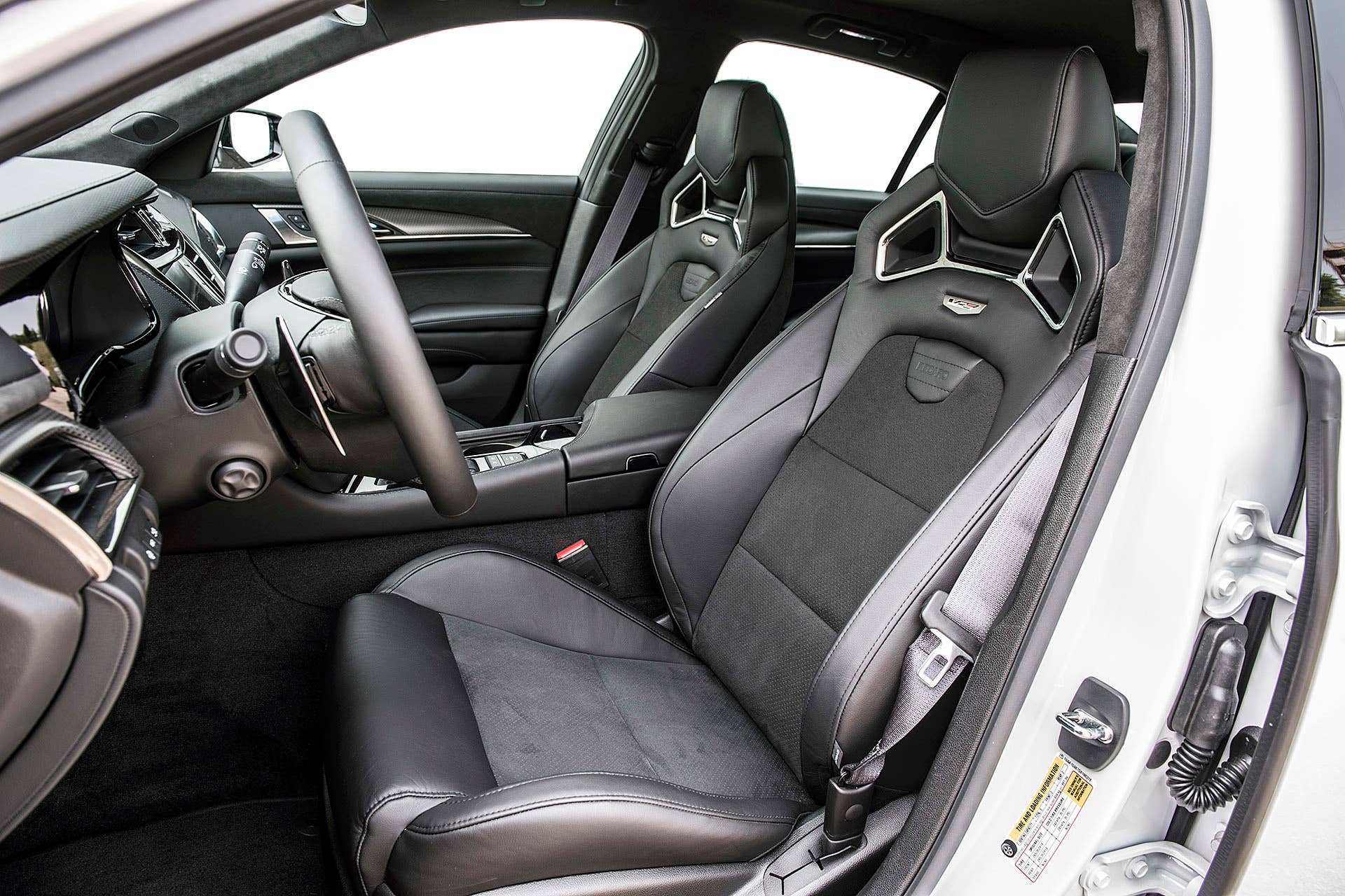 2016 Cadillac CTS-V front seats