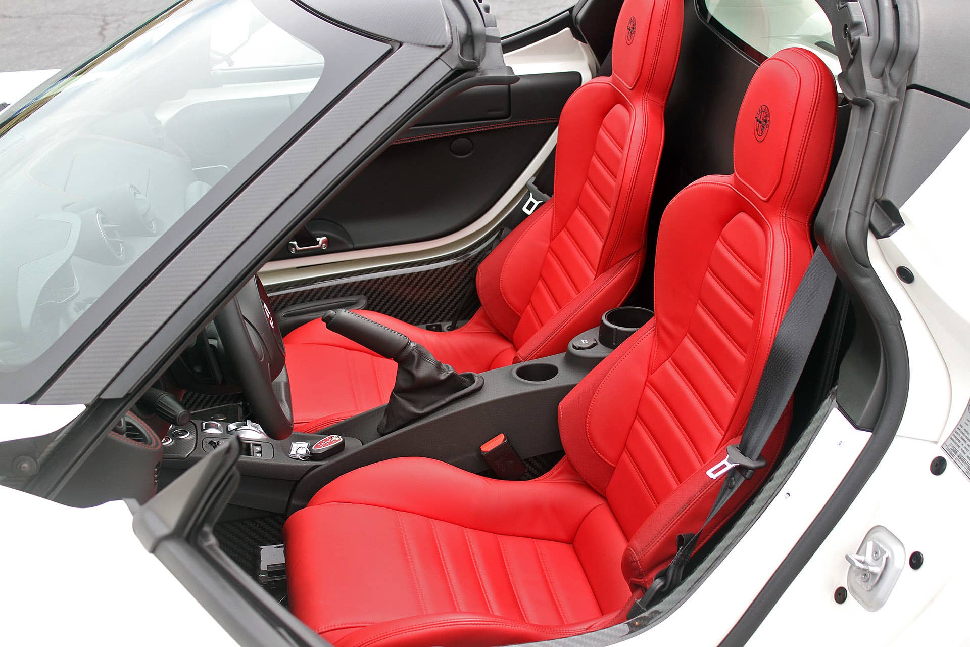 2015 Alfa Romeo 4C Spider seats
