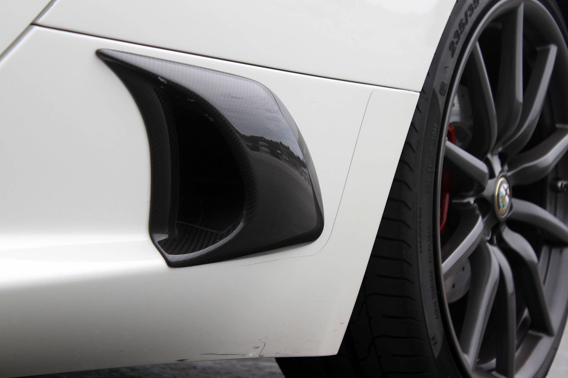 2015 Alfa Romeo 4C Spider air intake