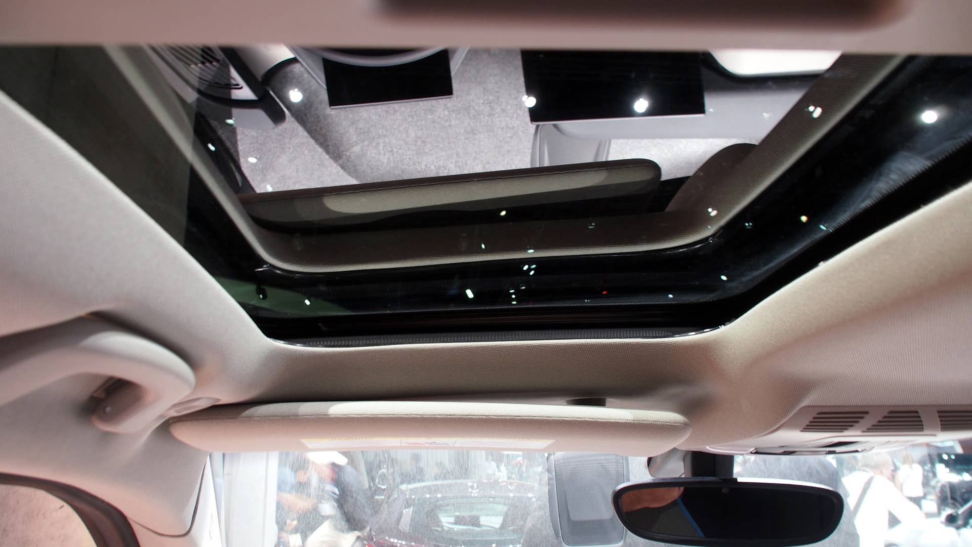 BMW i3 Shadow Sport Edition moon roof