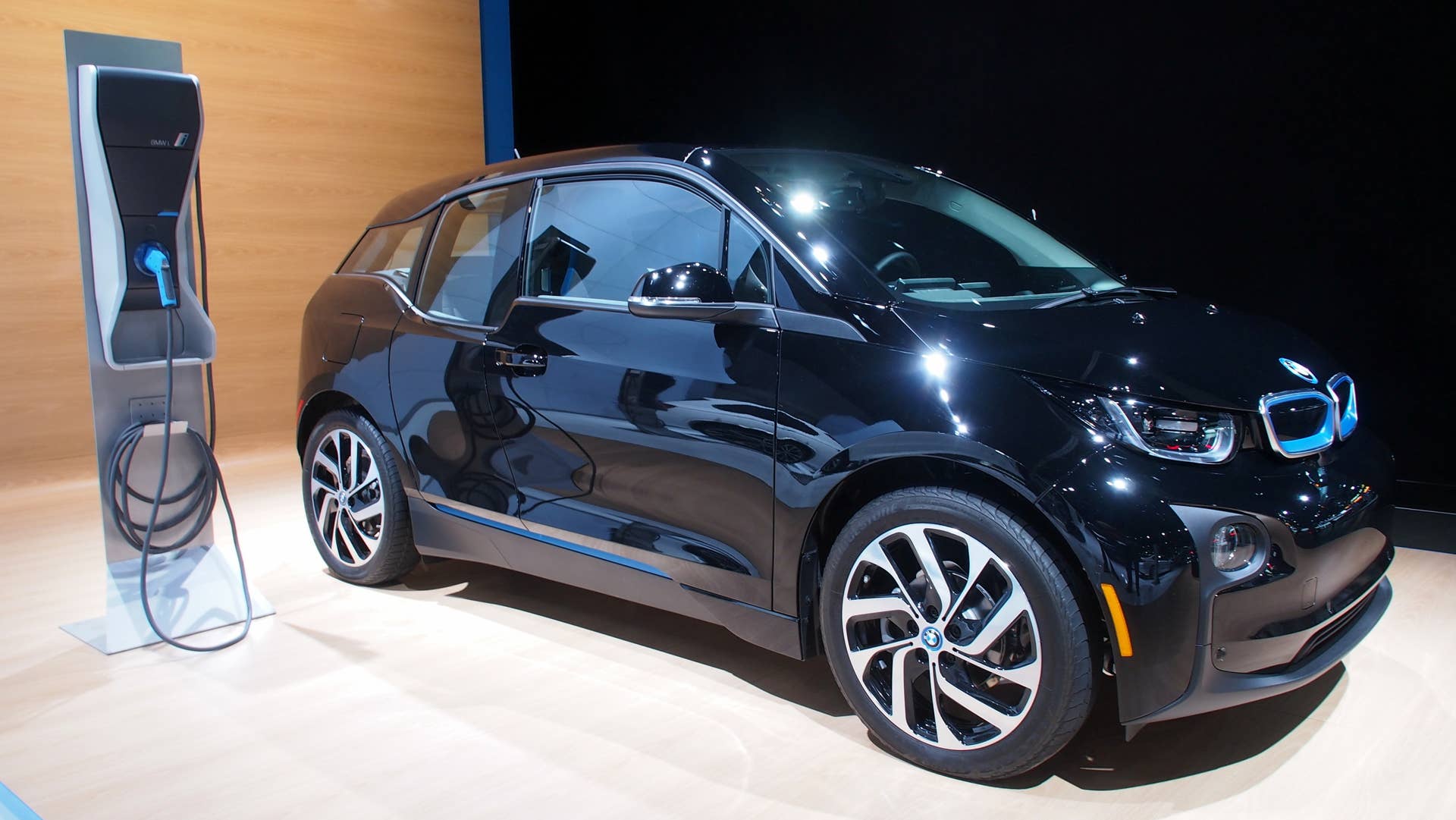 BMW i3 Shadow Sport Edition front 3/4