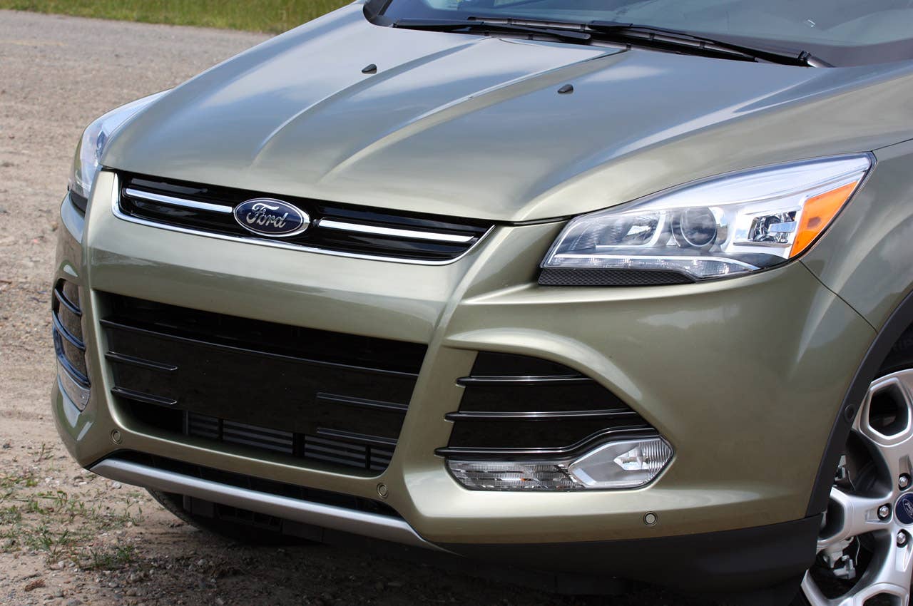 2013 Ford Escape front detail
