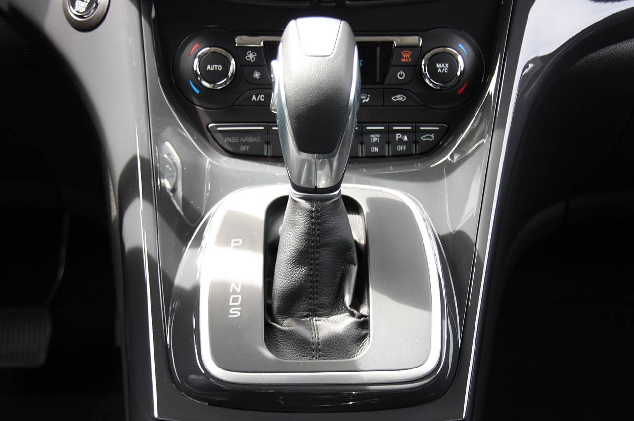 2013 Ford Escape shifter