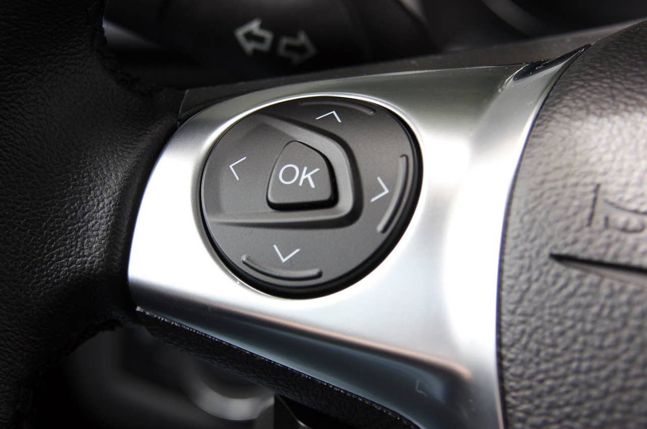 2013 Ford Escape steering wheel controls