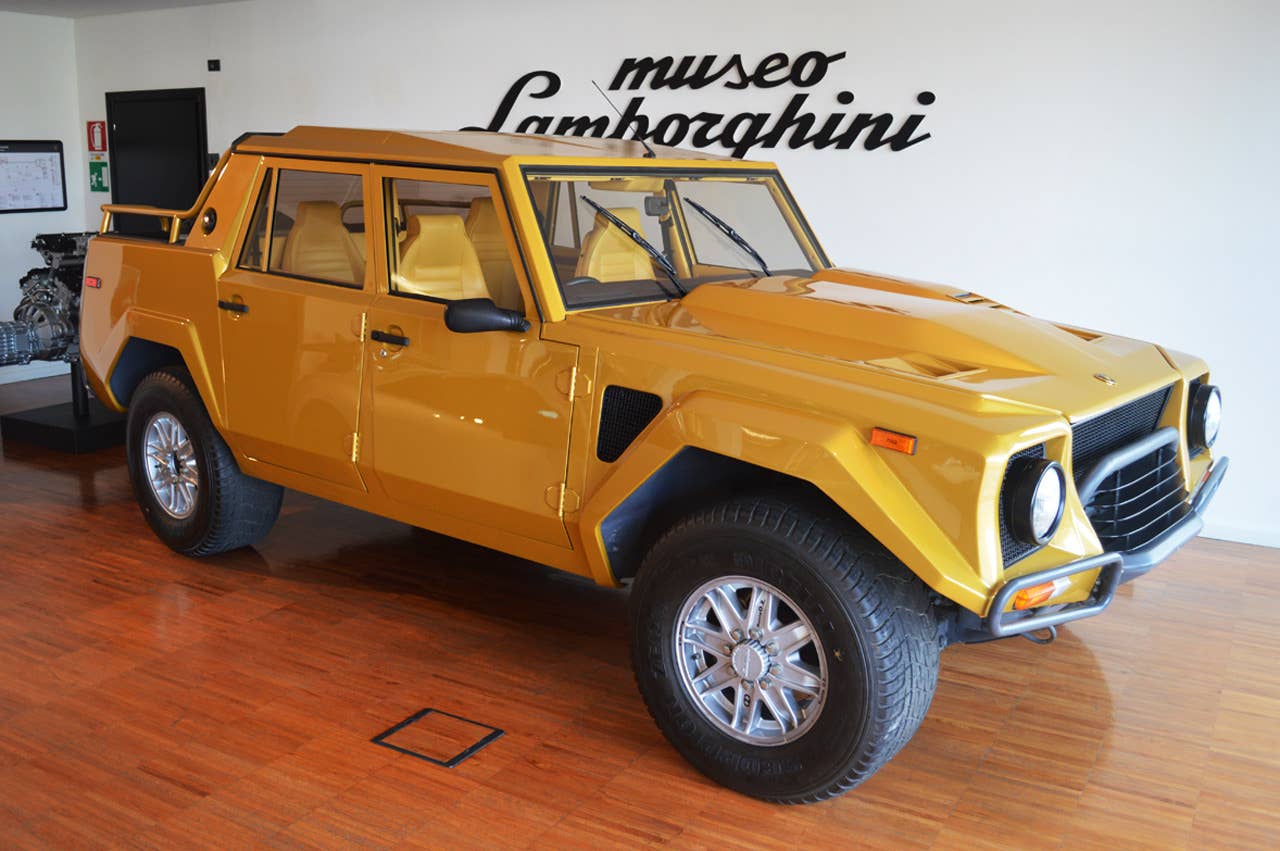 Lamborghini LM 002 (right-hand drive)