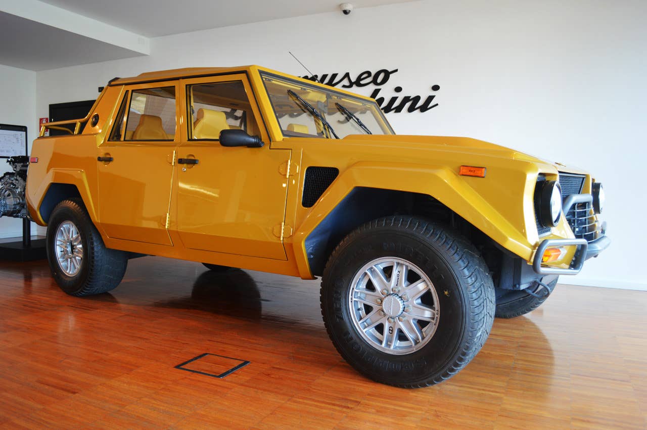 Lamborghini LM 002 (right-hand drive)