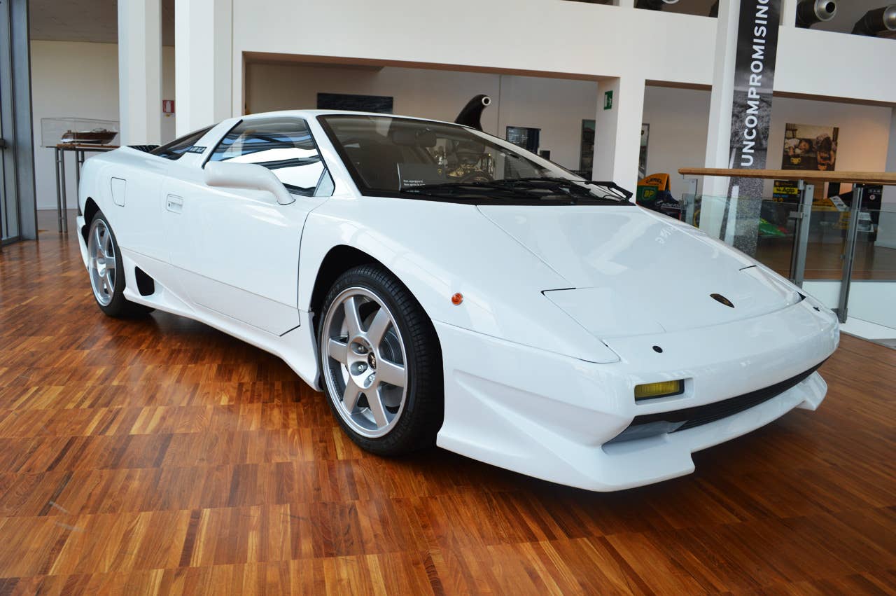 Lamborghini P 140