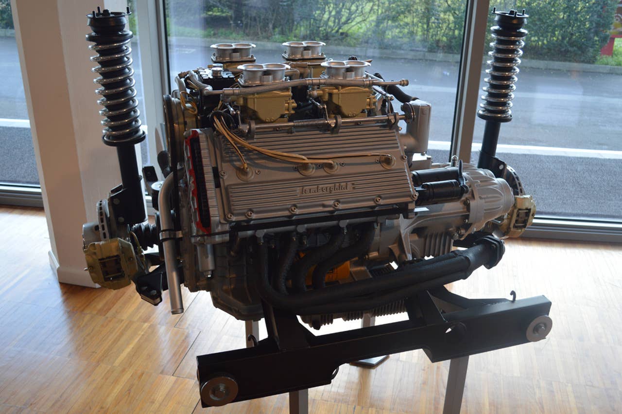 Lamborghini L 302 V8 engine