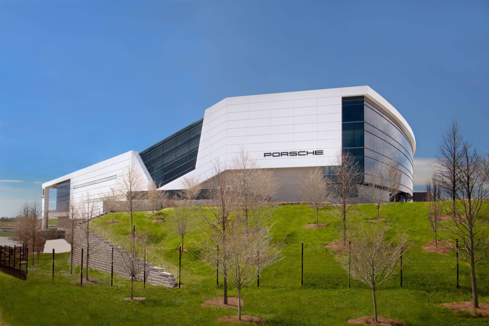 porsche experience center side