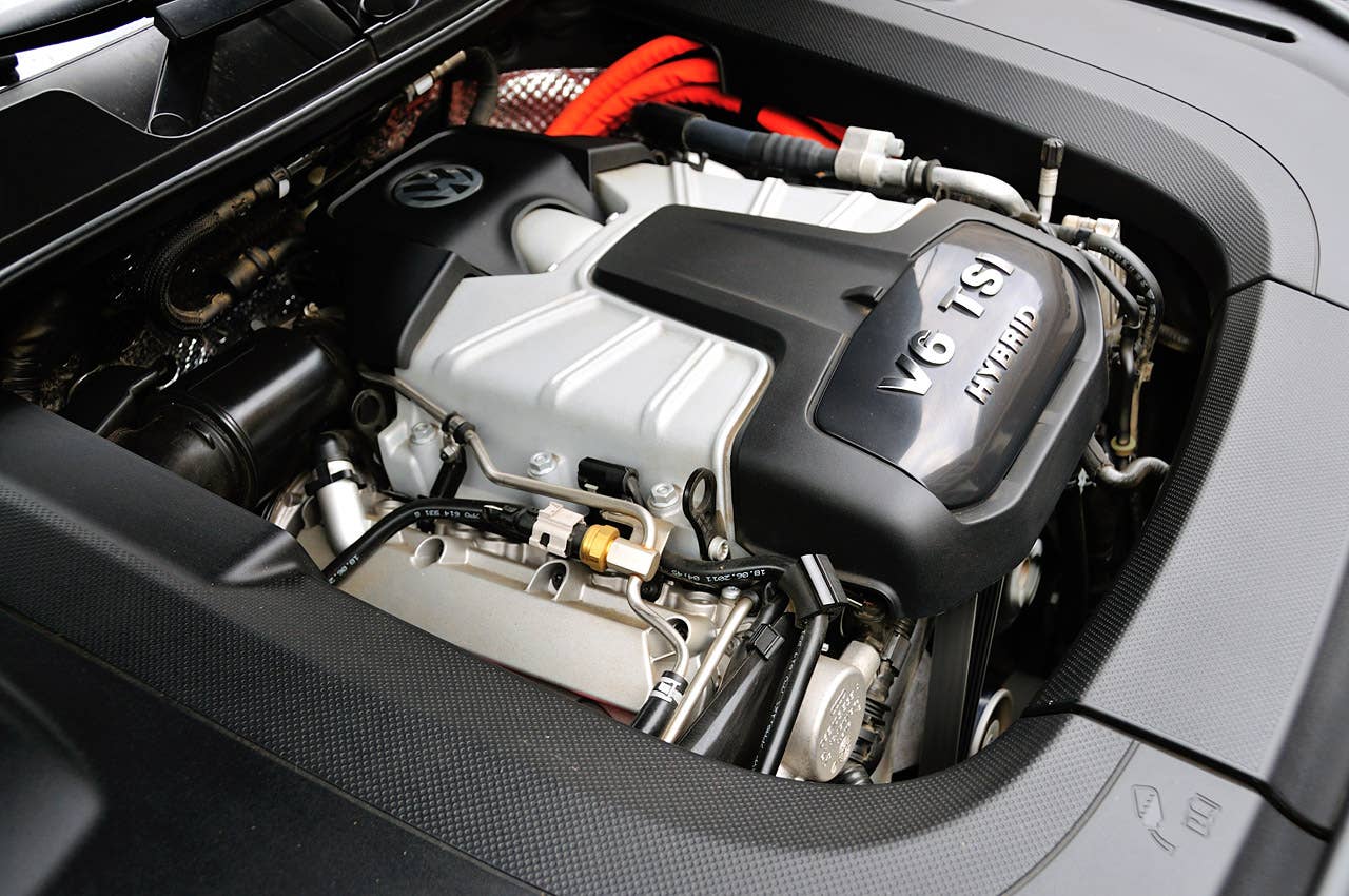 2012 Volkswagen Touareg Hybrid engine