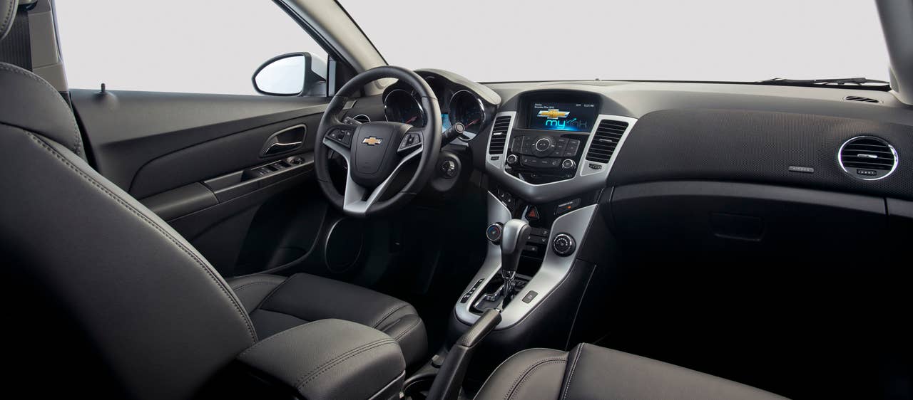 Built in Lordstown, Ohio, the 2014 Cruze Clean Turbo Diesel delivers a combination of segment-leading features and efficiency  estimated 42 mpg on the highway with best-in-class range and spirited performance. Standard on Cruze Clean Turbo Diesel, Chevrolets MyLink infotainment system includes Bluetooth streaming audio for music; voice recognition for phone, music and radio; Pandora, Stitcher, Gracenote (album art) smartphone compatibility; and, auto system with GPS-enabled navigation on a seven-inch-diagonal color touch-screen.
