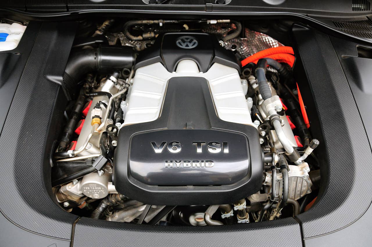 2012 Volkswagen Touareg Hybrid engine