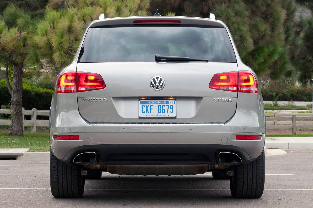 2012 Volkswagen Touareg Hybrid rear view