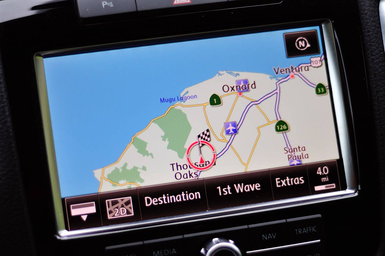 2012 Volkswagen Touareg Hybrid navigation system