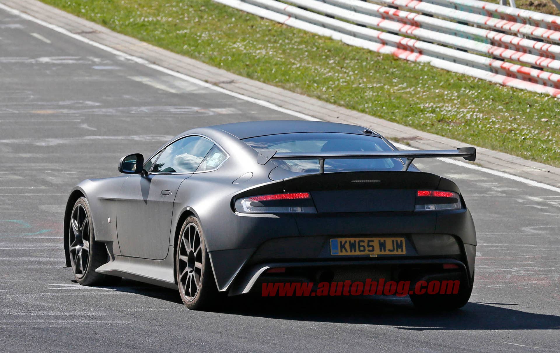 Aston Martin Vantage GT8 prototype rear 3/4