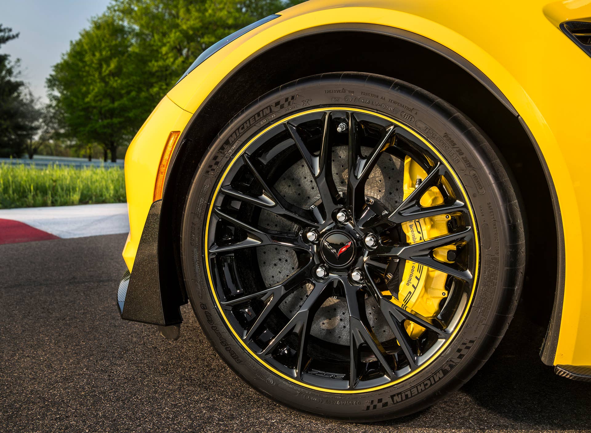 2016 Chevy Corvette Z06 C7.R Edition wheel