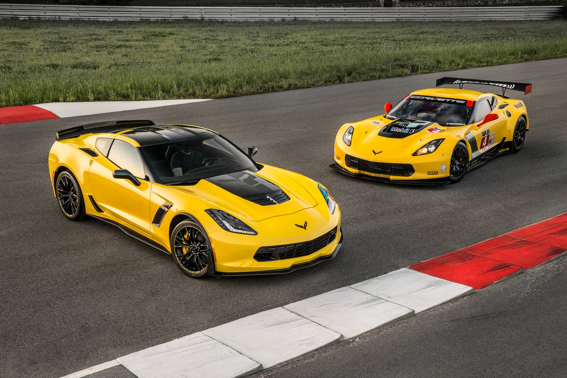2016 Chevy Corvette Z06 C7.R Edition track static
