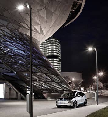 BMW i3 streetlight charging
