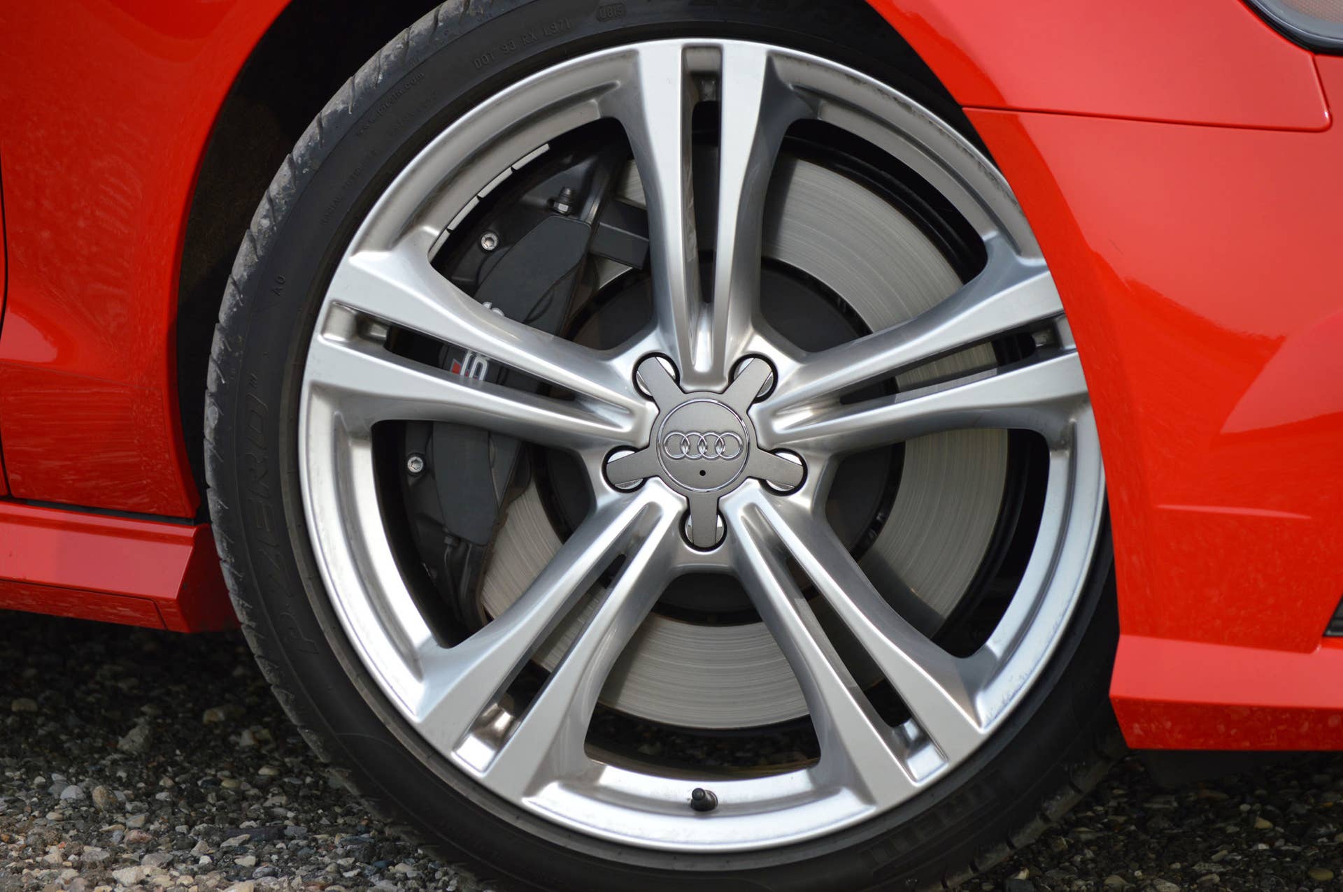2016 audi s6 red 20 inch wheel detail