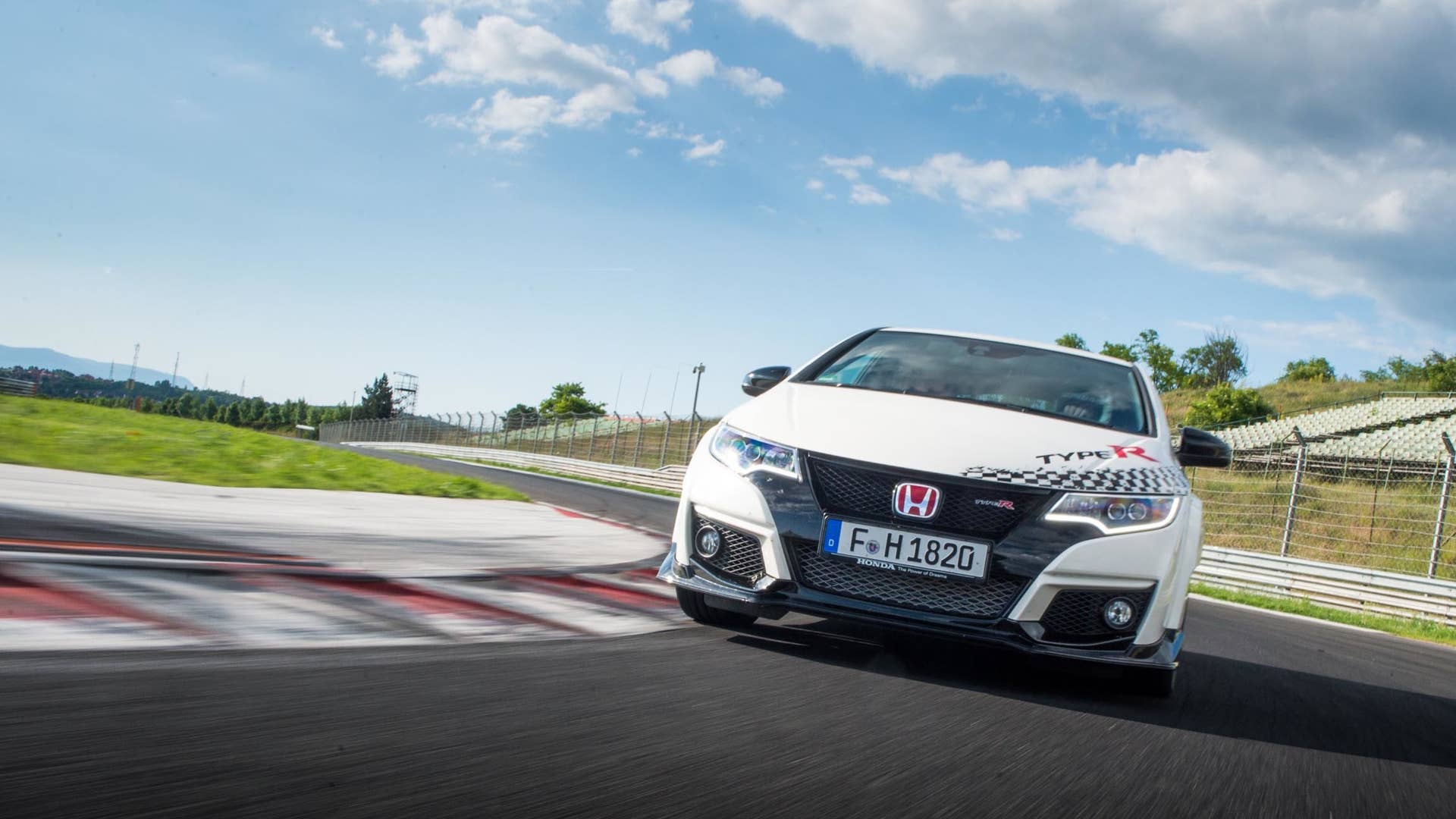 Honda Civic Type R Hungaroring front