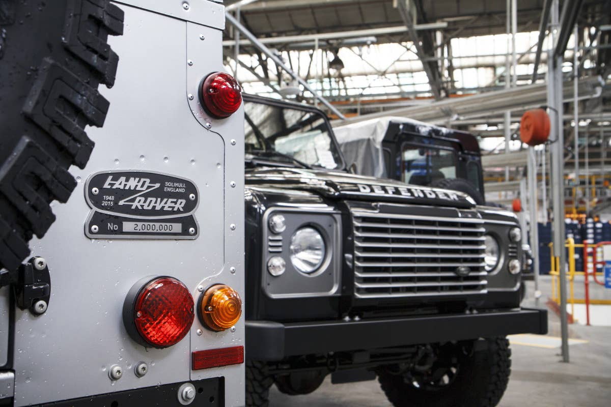 Land Rover Defender 2,000,000 assembly