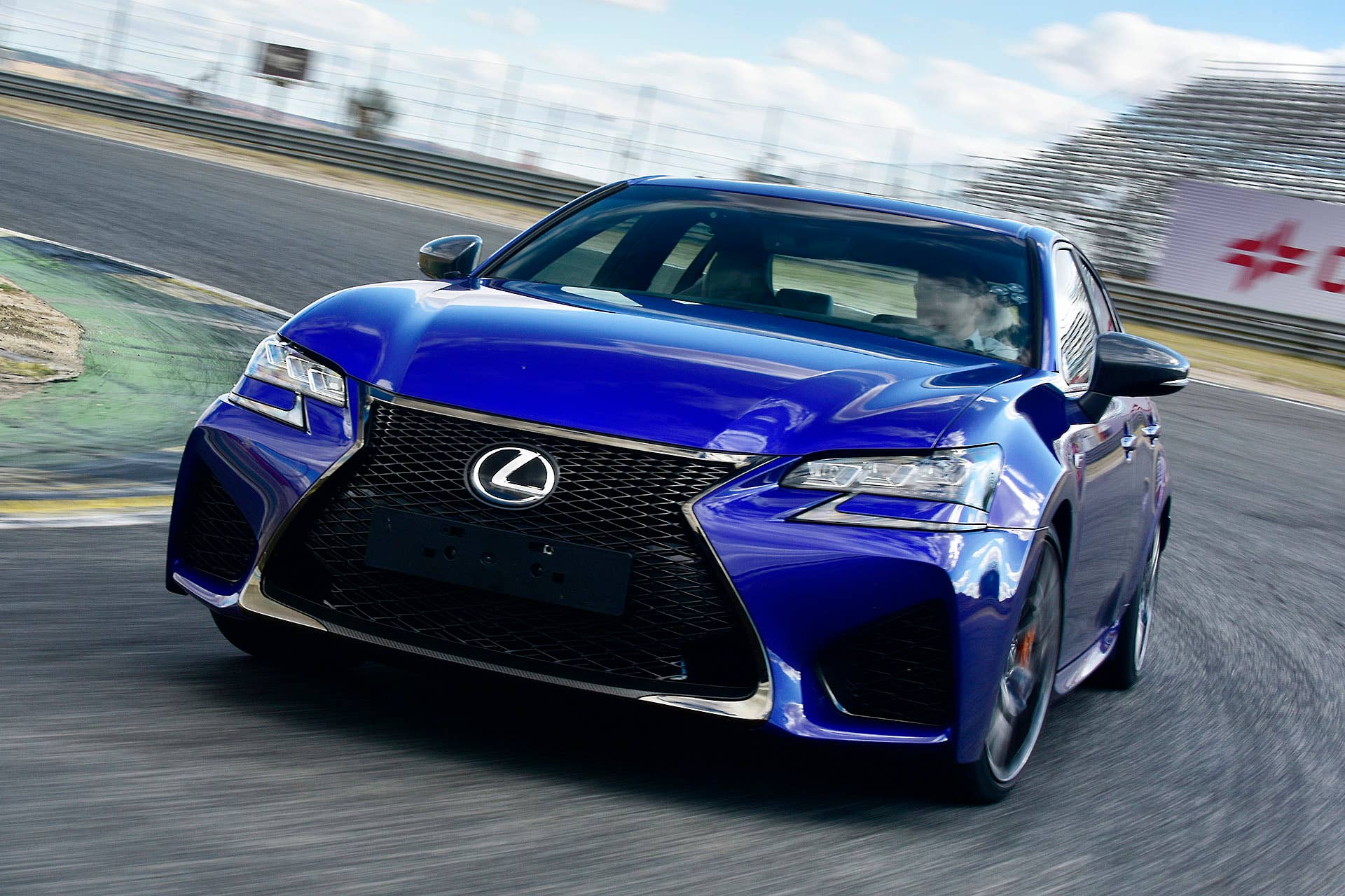 2016 Lexus GS F driving