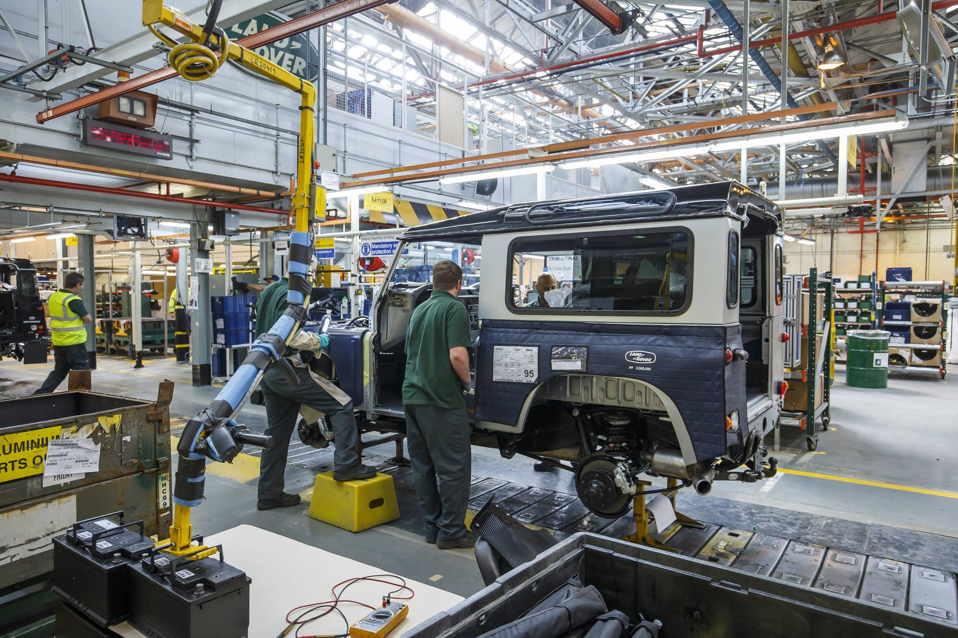 Land Rover Defender 2,000,000 assembly
