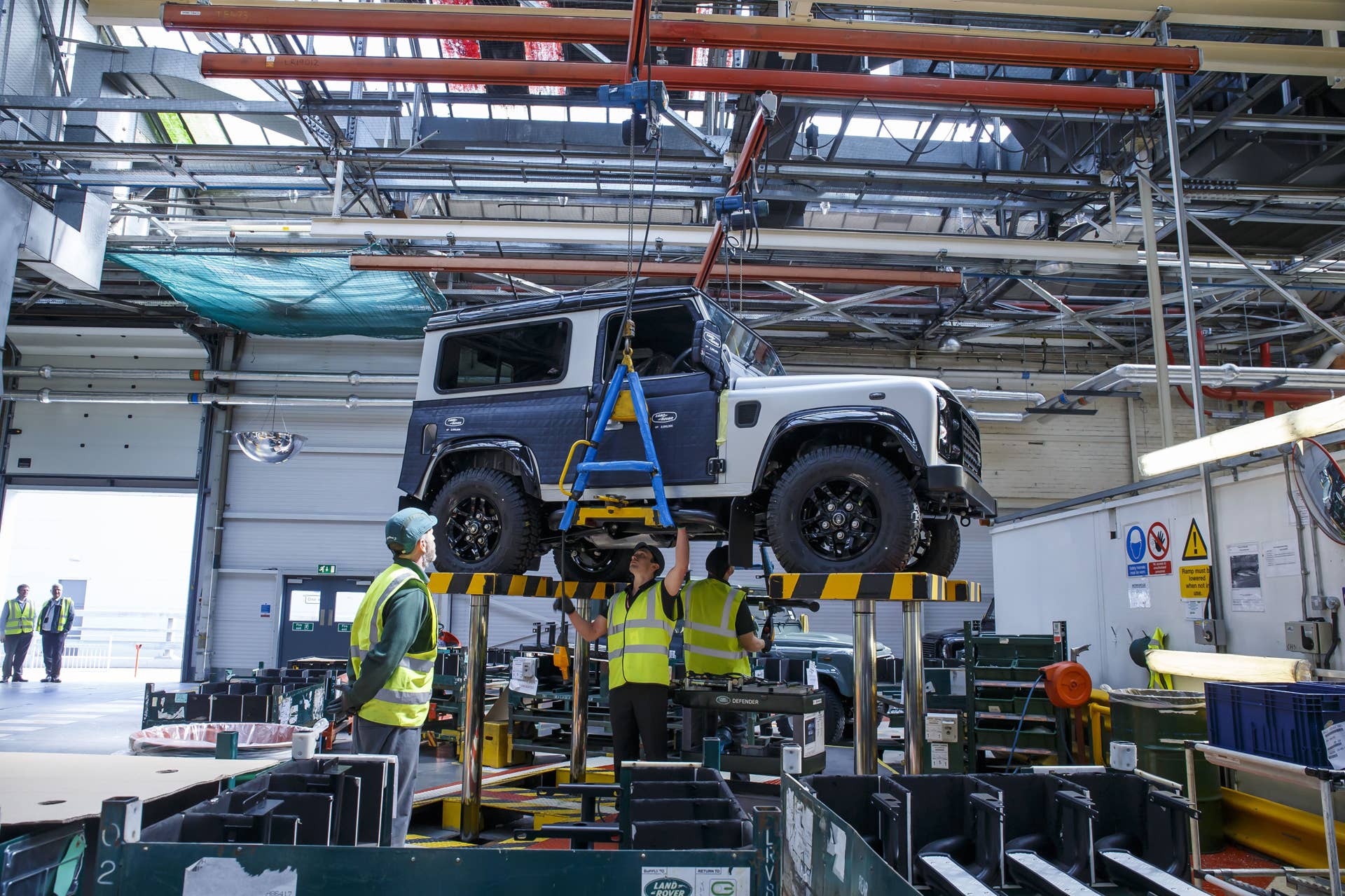 Land Rover Defender 2,000,000 assembly