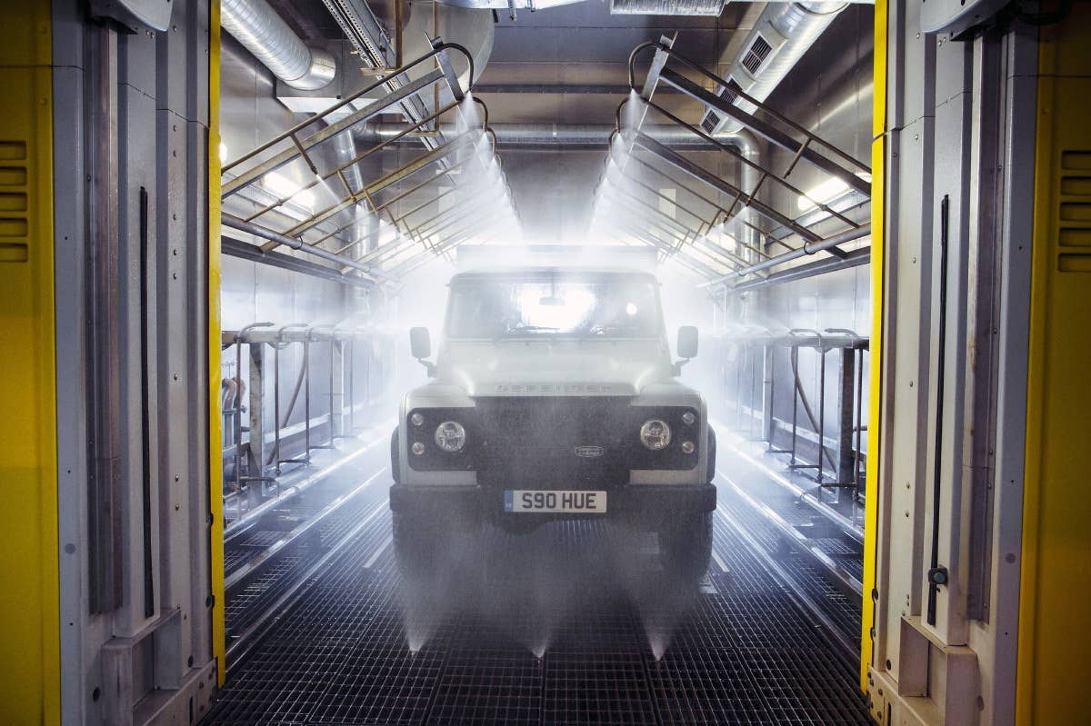 Land Rover Defender 2,000,000 paint