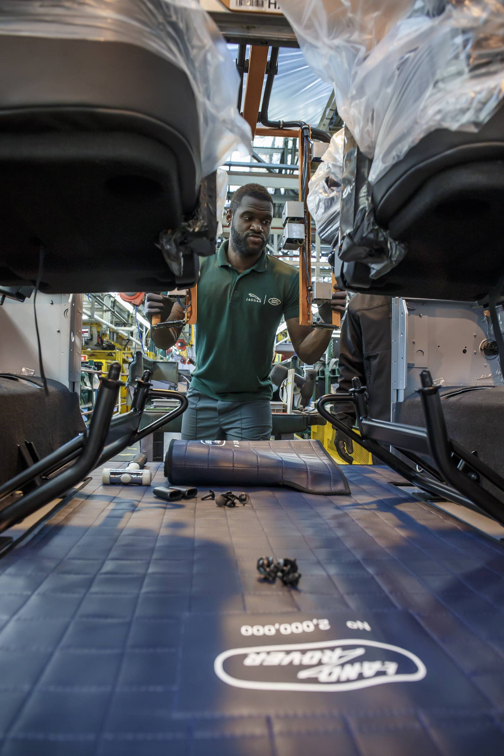 Land Rover Defender 2,000,000 assembly Solihull