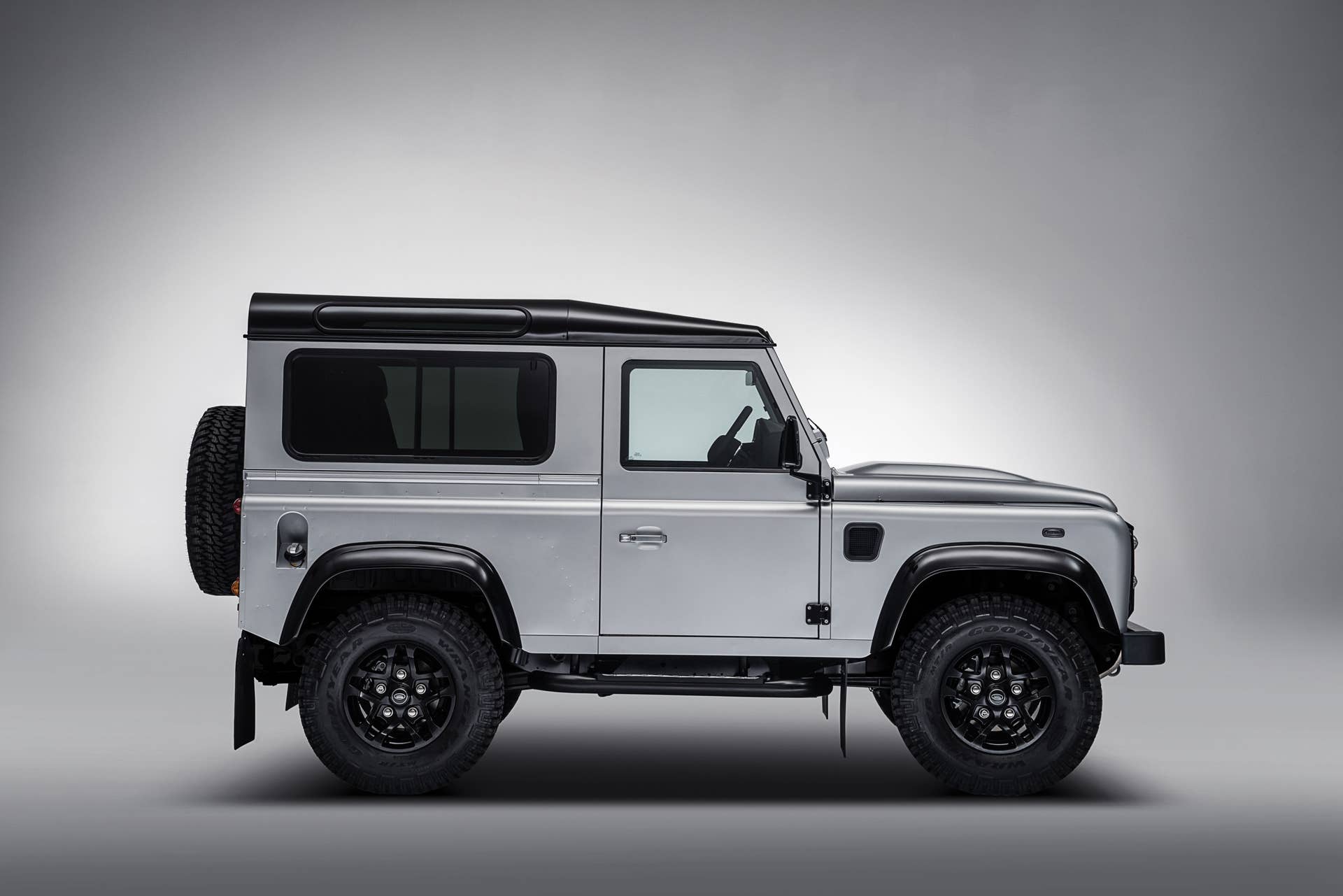 Land Rover Defender 2,000,000 side