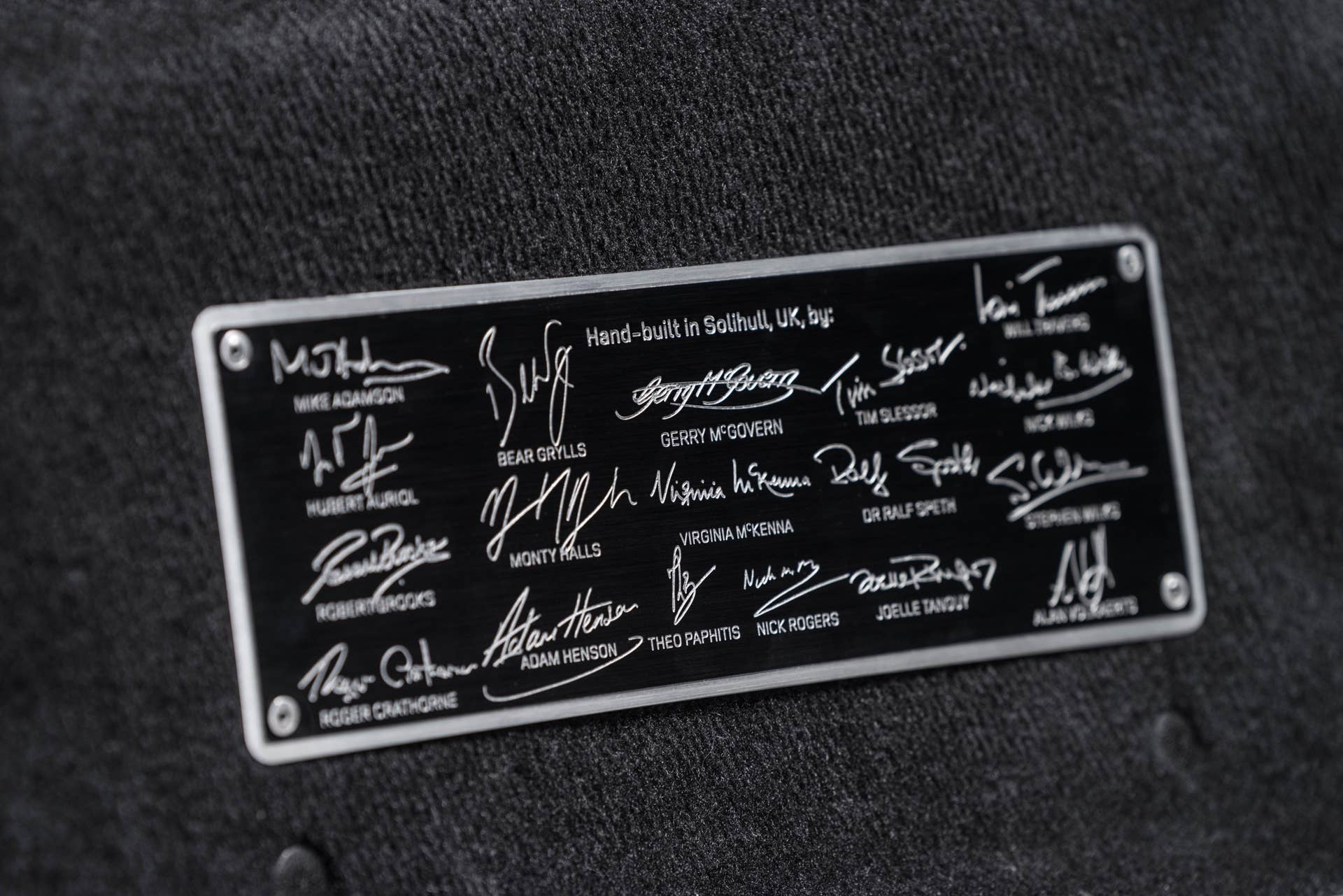 Land Rover Defender 2,000,000 assembly team plate