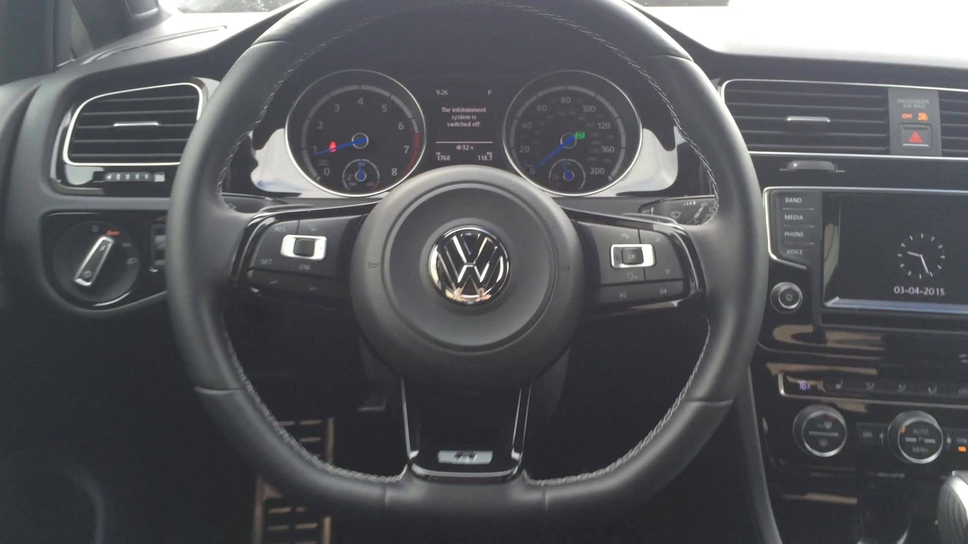 A quick look at the features of the 2015 Volkswagen Golf R steering wheel.