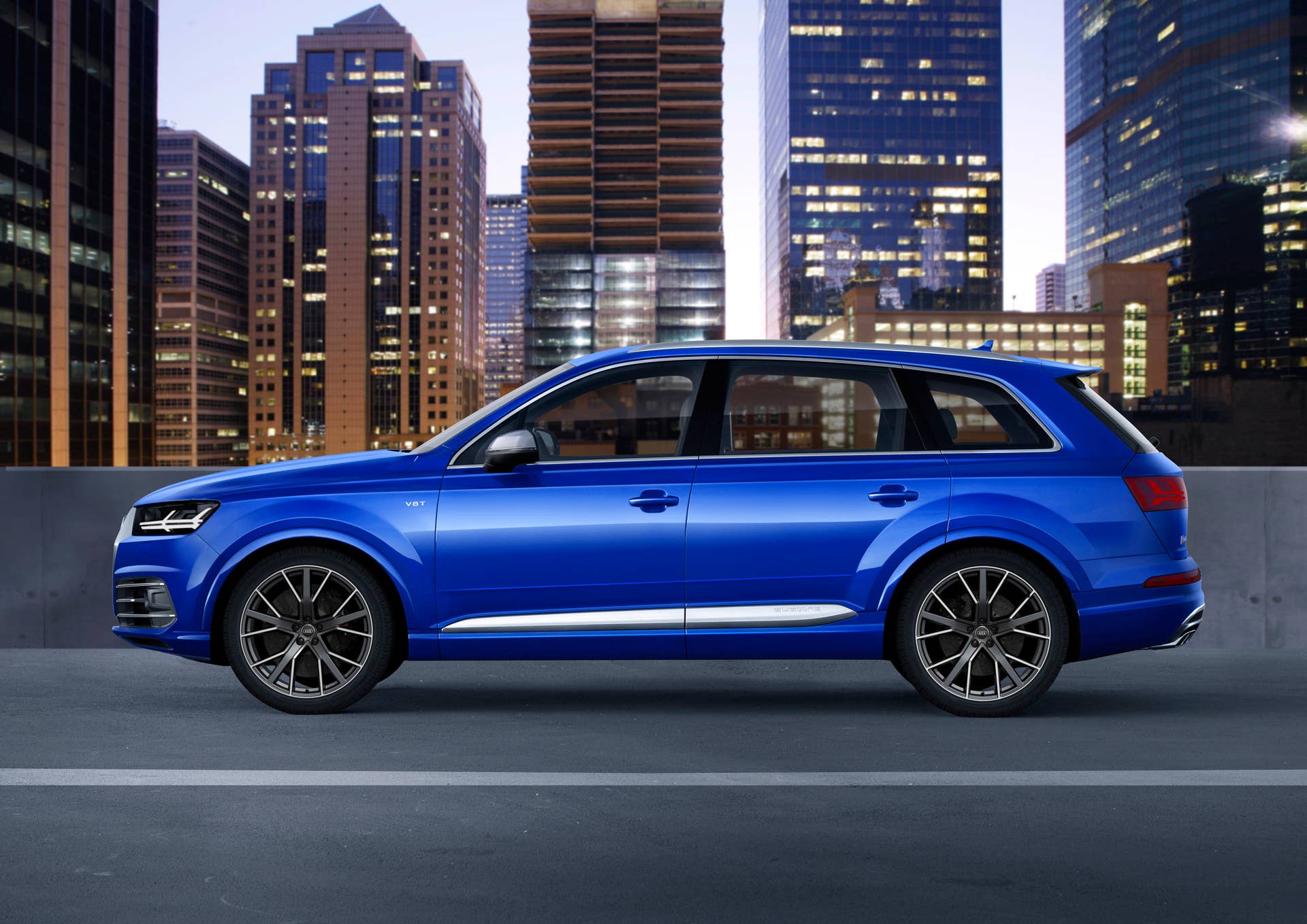 Audi SQ7 TDI static profile