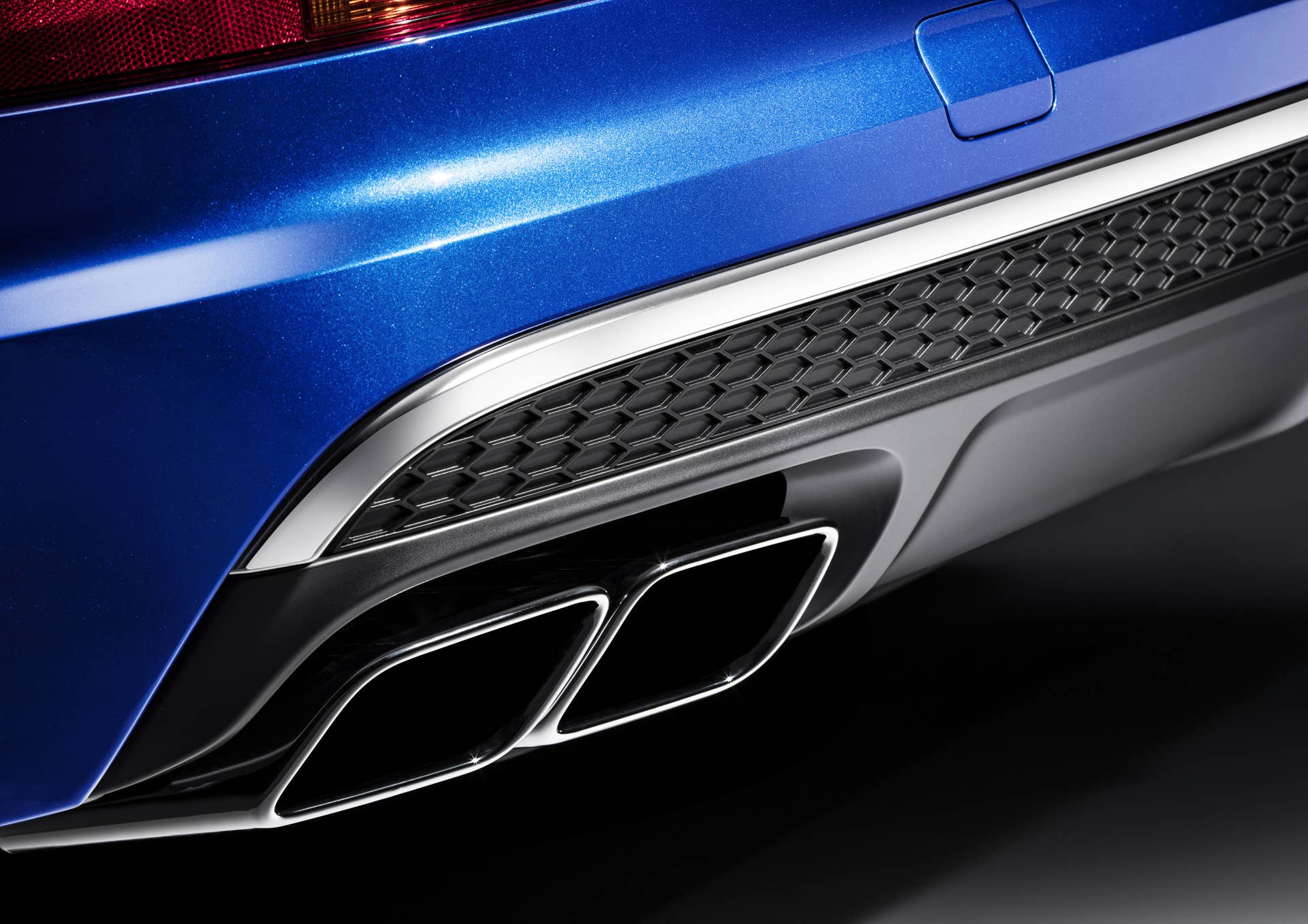 Audi SQ7 TDI detail exhaust
