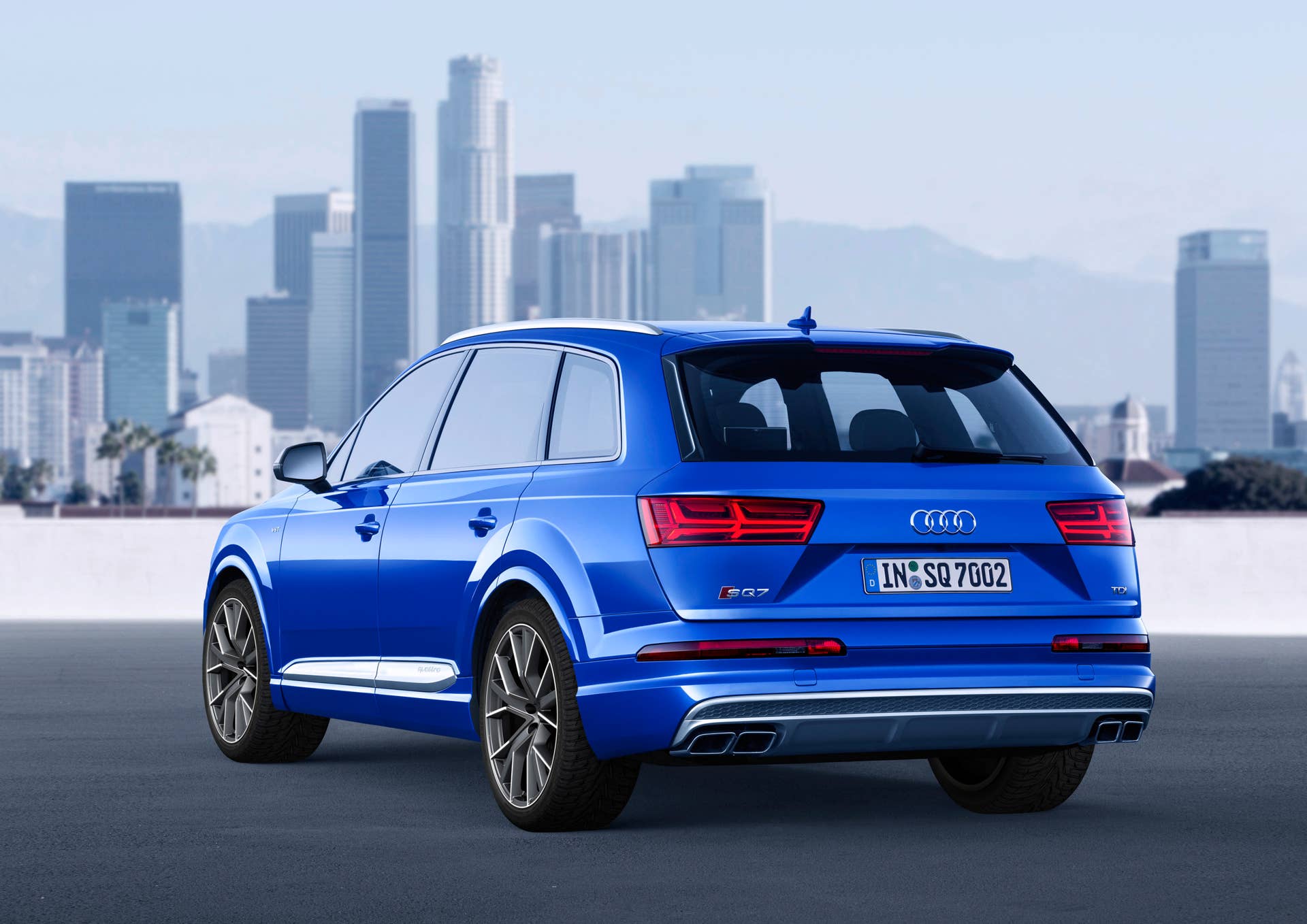 Audi SQ7 TDI static rear 3/4