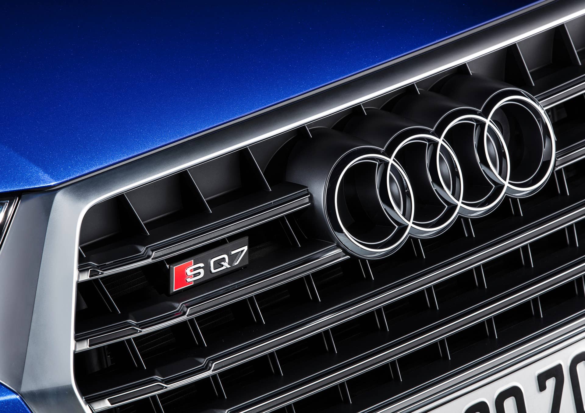 Audi SQ7 TDI grille detail